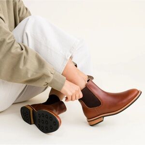 Nisolo Brown Leather Chelsea Boots